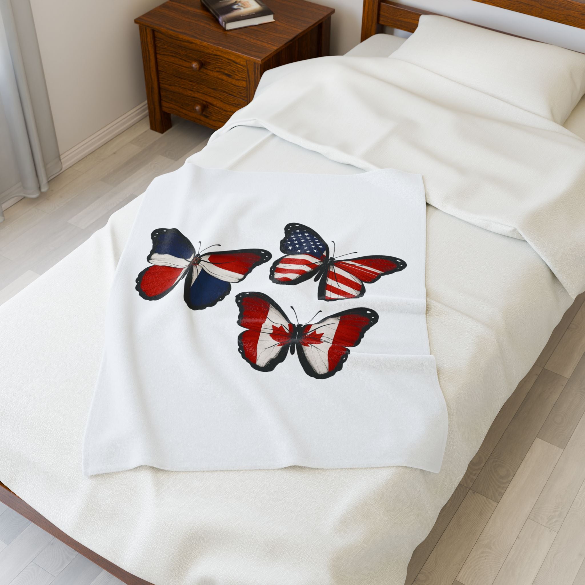Patriotic Butterfly Plush Blanket - Cozy Throw for Home, Gift for Independence Day, USA, Canada, France, Snuggle Accent